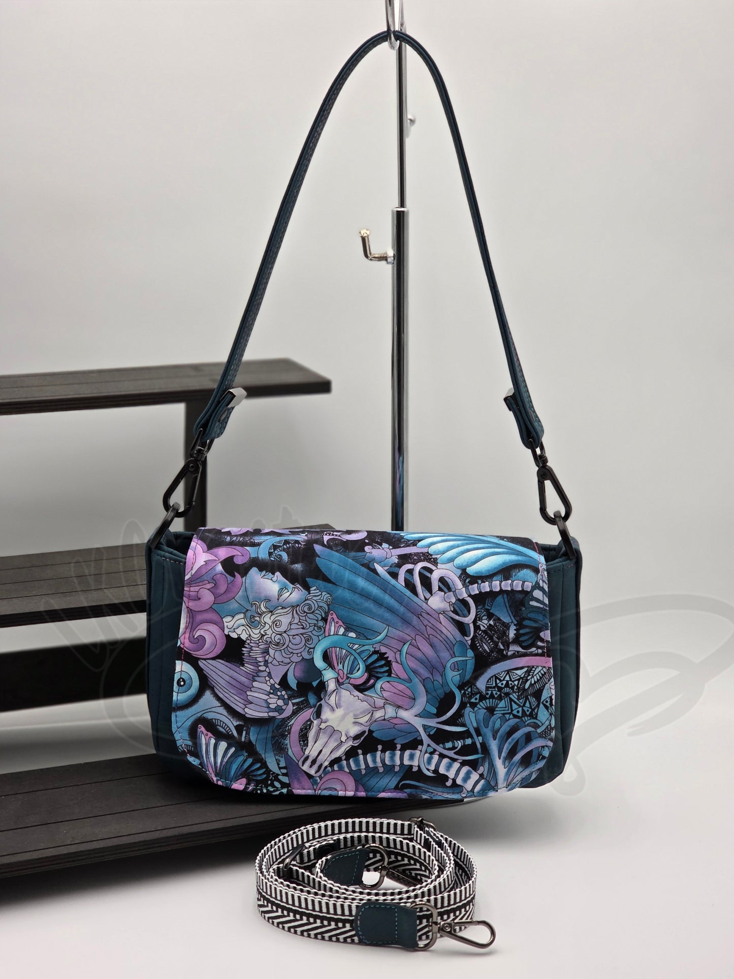 Modified Aries/Pisces crossbody - Teal western