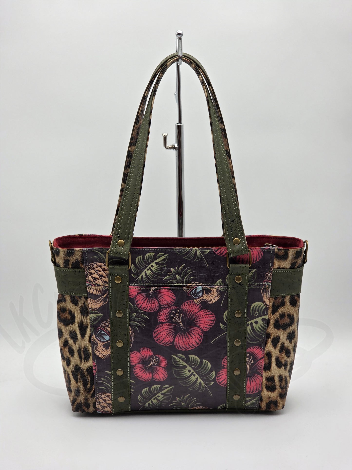 Mr. Heckles handbag- Pineapple skulls with leopard print