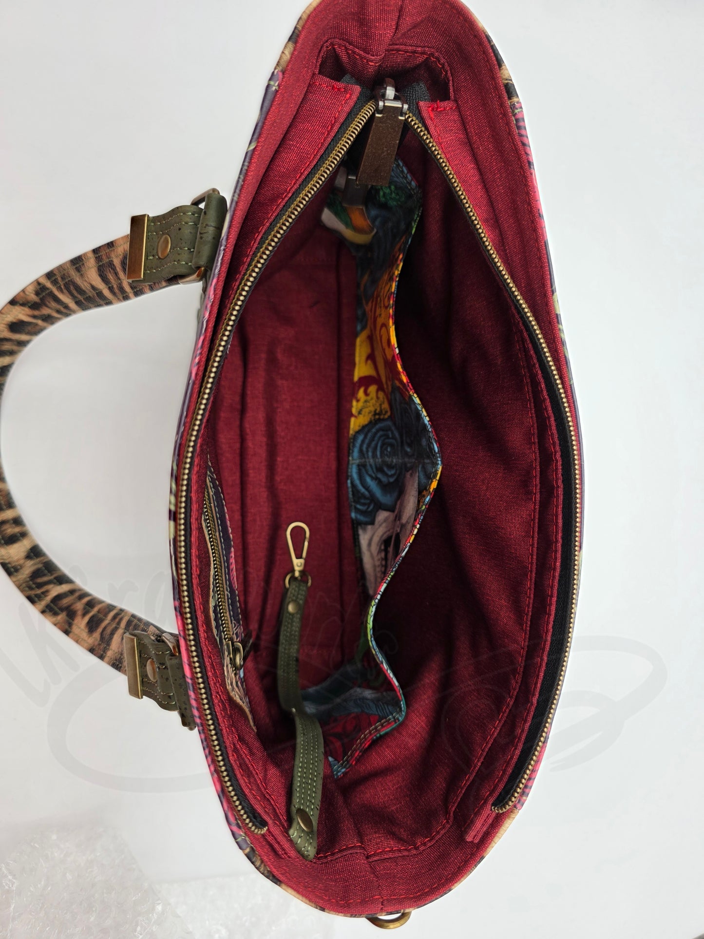 Mr. Heckles handbag- Pineapple skulls with leopard print