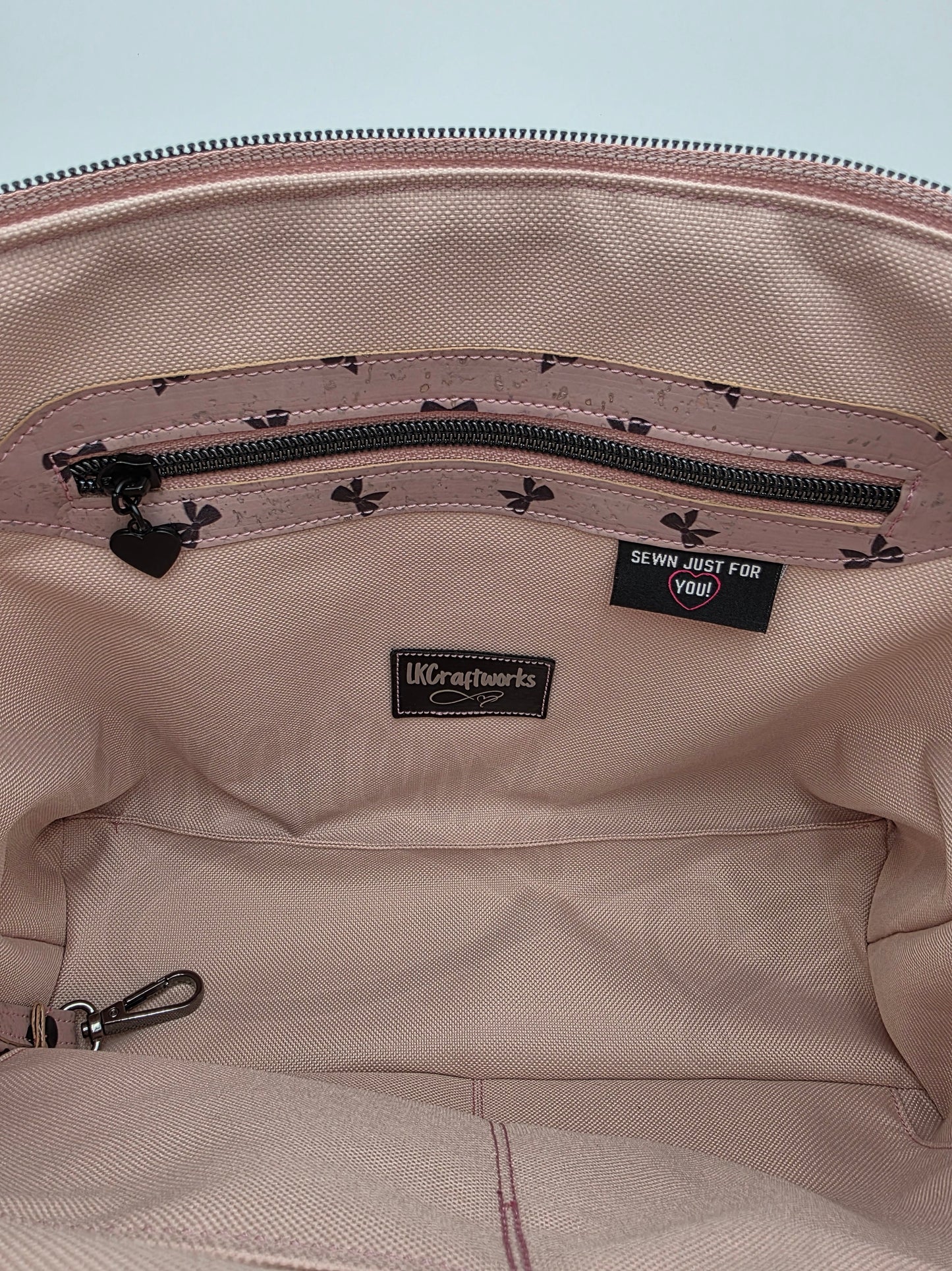 Oxbow Tote - Pink and black bows with matching wallet and keyfob