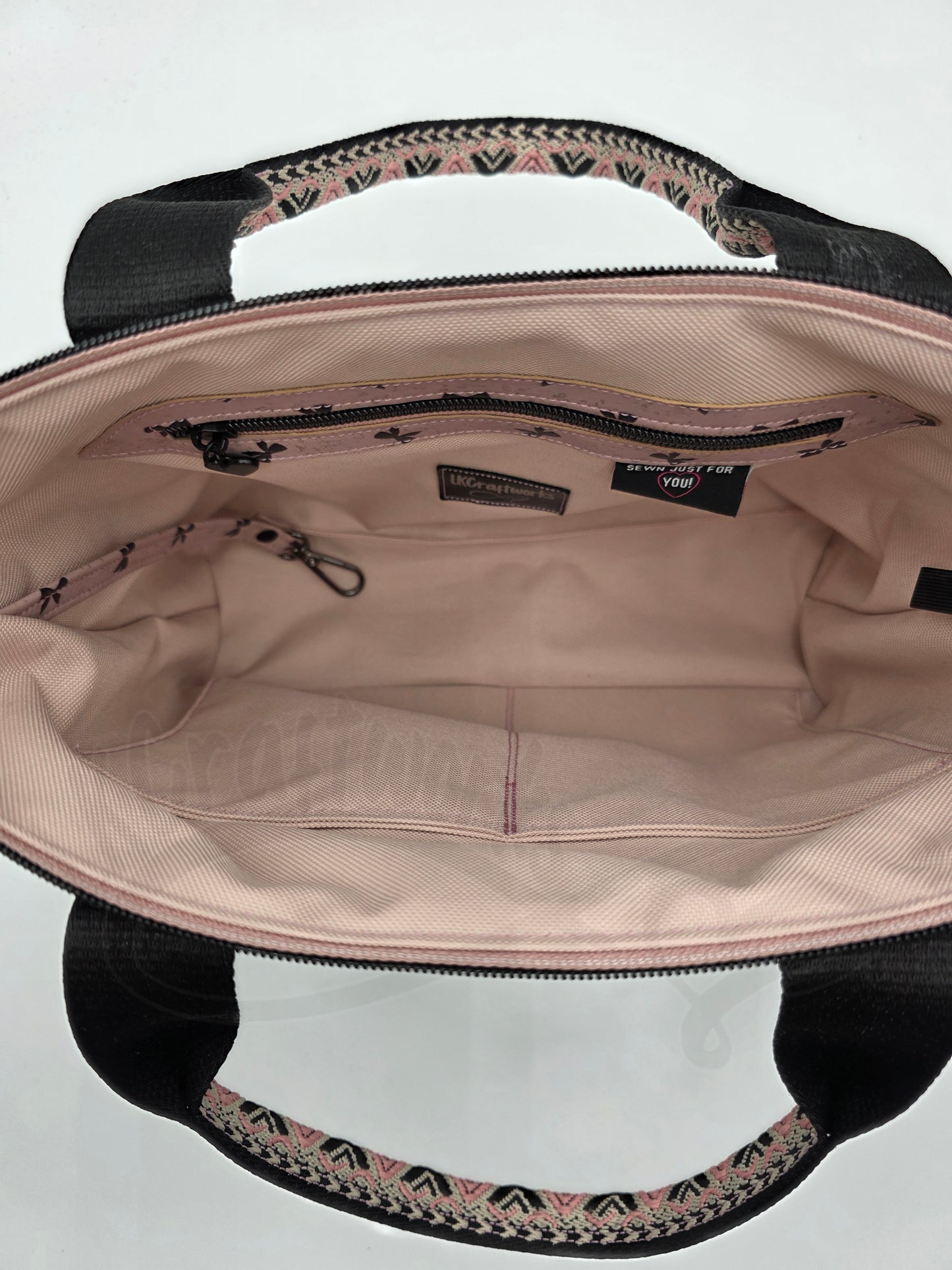 Oxbow Tote - Pink and black bows with matching wallet and keyfob