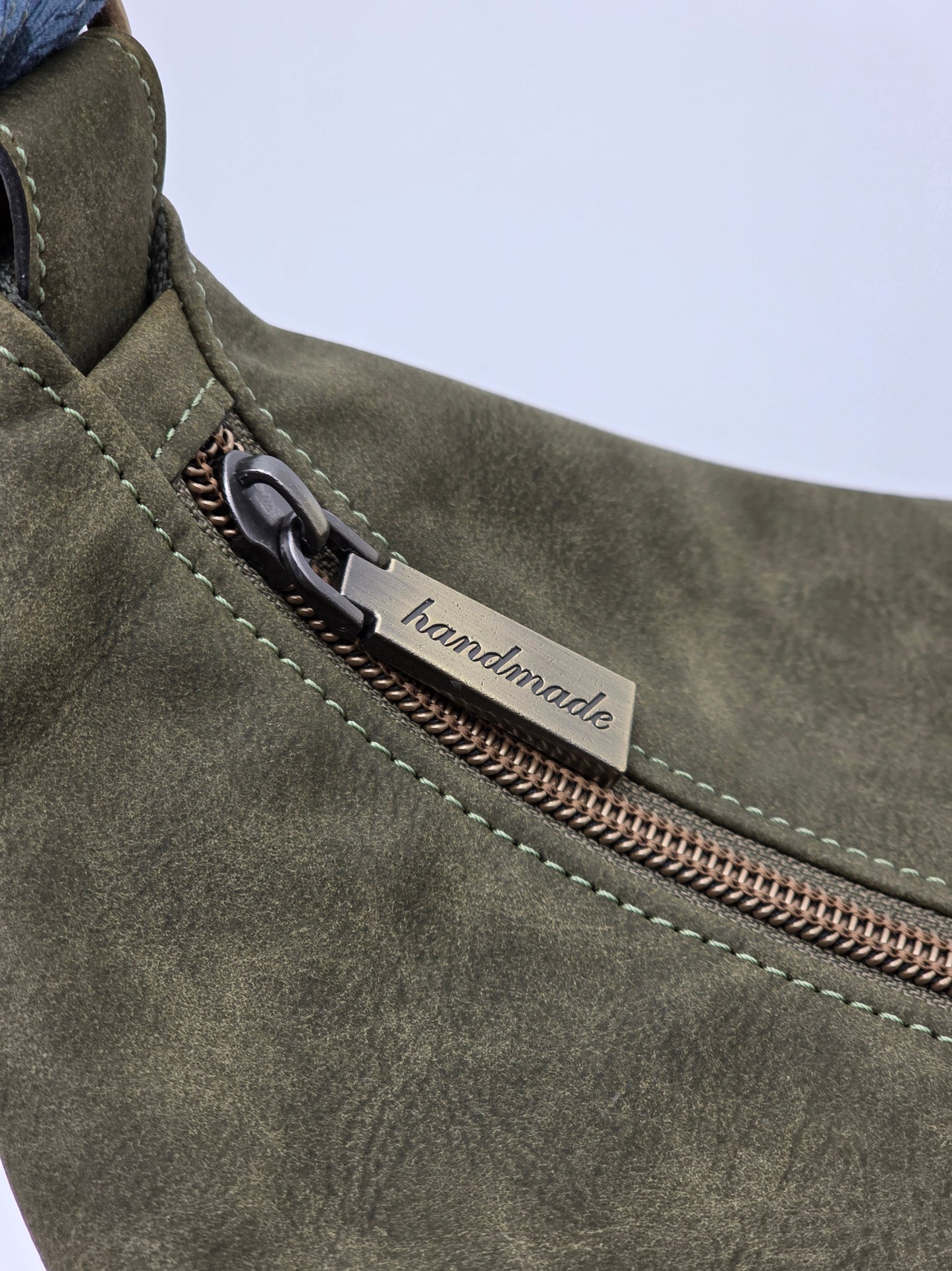 Krystal Convertible Shoulder bag/backpack - Olive green and blue daisy