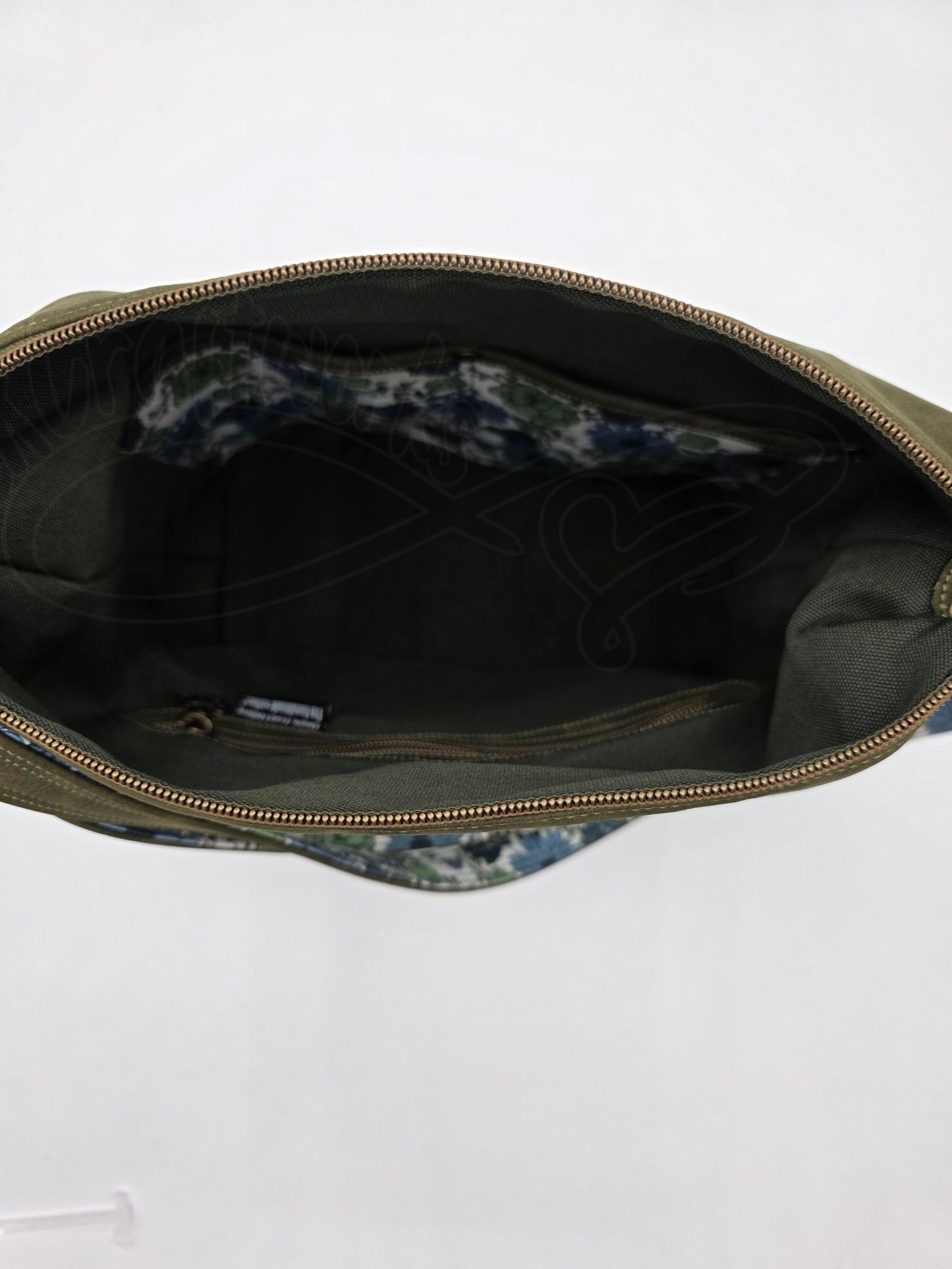 Krystal Convertible Shoulder bag/backpack - Olive green and blue daisy
