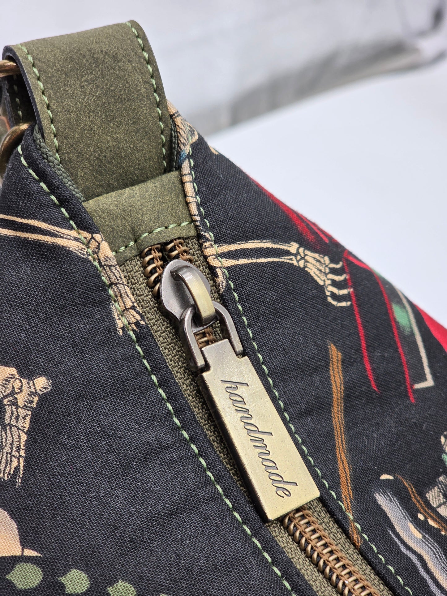 Krystal Convertible Shoulder bag/backpack - skulls olive green/black