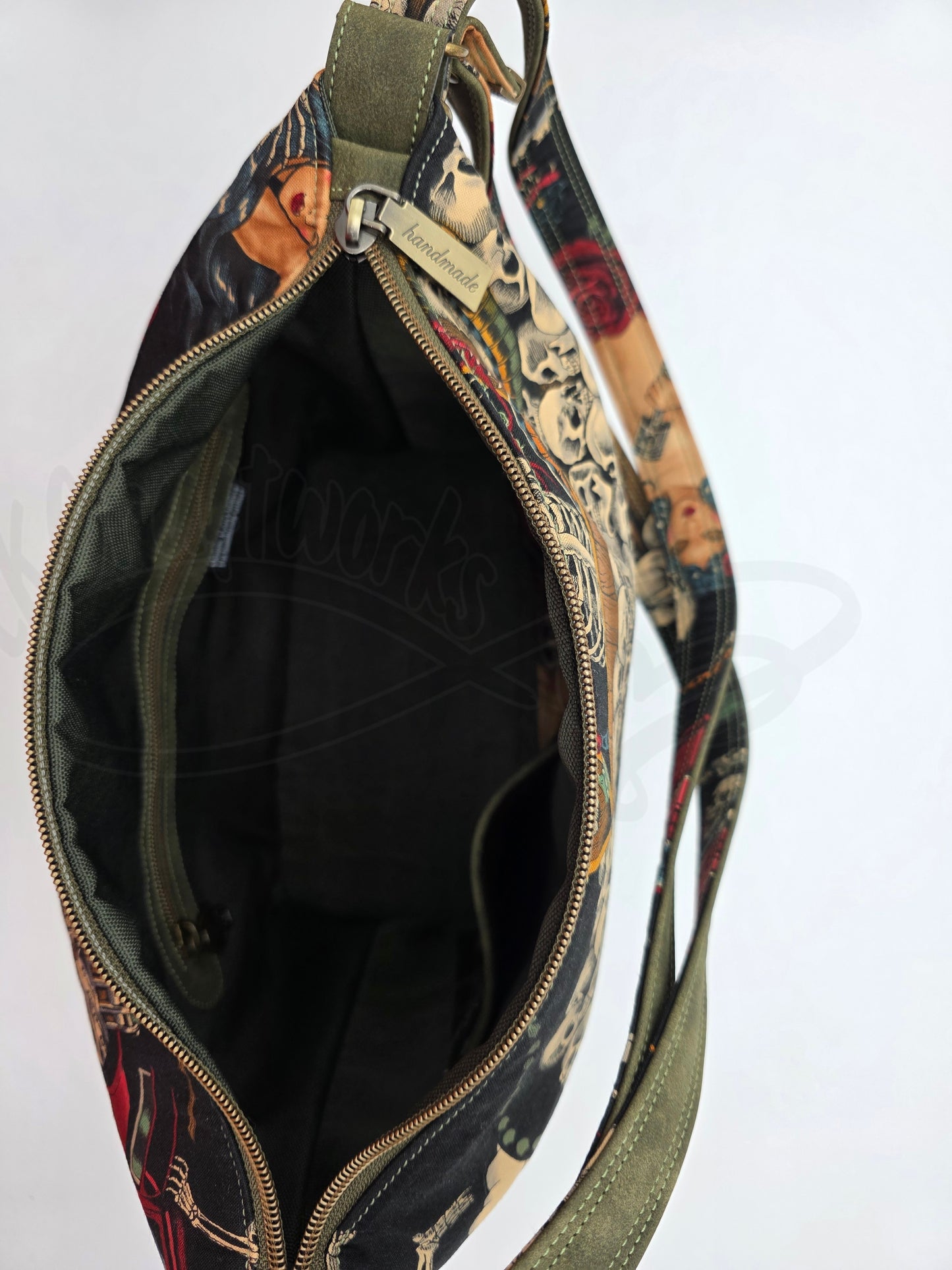 Krystal Convertible Shoulder bag/backpack - skulls olive green/black