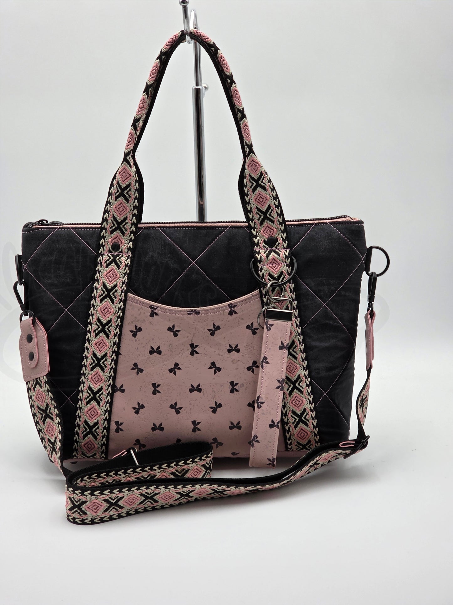 Oxbow Tote - Pink and black bows with matching wallet and keyfob