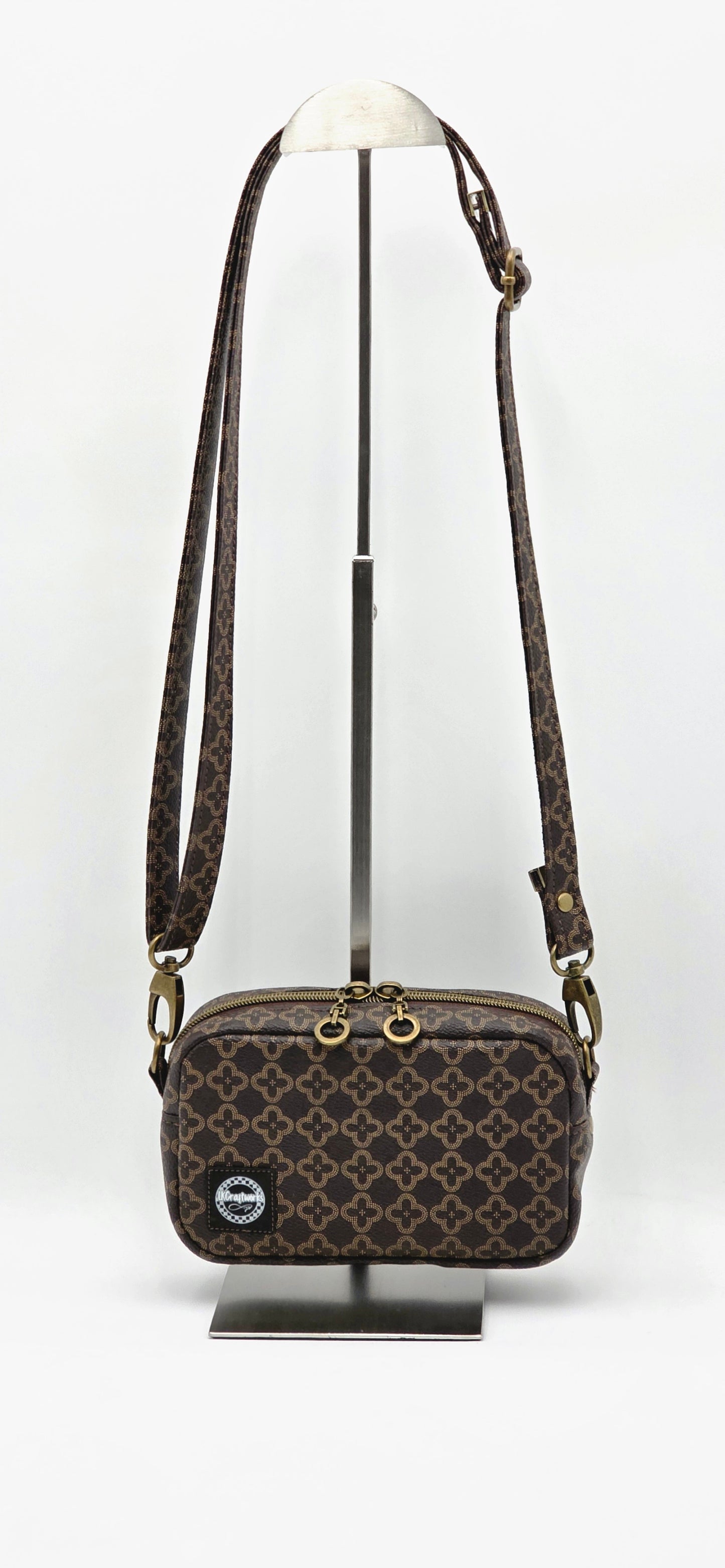 Tiny Cata Crossbody
