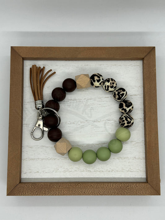 Beaded keychain wristlet- Green/Brown Leopard